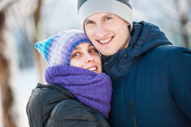 رابطه عاطفی - آموزش روابط زناشویی -شناخت مردان و زنان - عشق محبت - روانشناسی مهارت‌های ارتباطی دختران و پسران