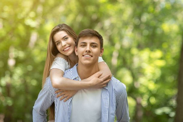 ازدواج - رابطه زناشویی با همسر -شناخت مردان و زنان - عشق محبت، علاقه - روانشناسی مهارت های ارتباطی دختران و پسران