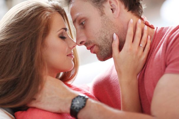 ازدواج - رابطه زناشویی با همسر -شناخت مردان و زنان - عشق محبت، علاقه - روانشناسی مهارت های ارتباطی دختران و پسران