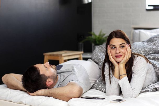 رابطه عاطفی - آموزش روابط زناشویی -شناخت مردان و زنان - عشق محبت - روانشناسی مهارت‌های ارتباطی دختران و پسران