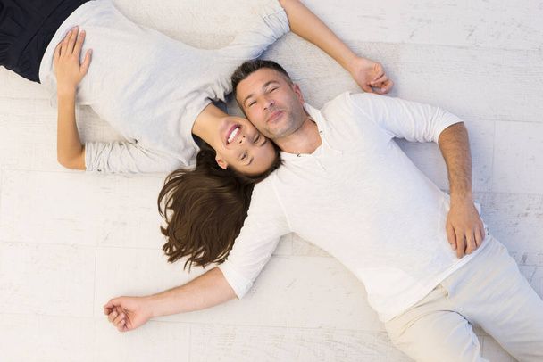 رابطه عاطفی - آموزش روابط زناشویی -شناخت مردان و زنان - عشق محبت - روانشناسی مهارت‌های ارتباطی دختران و پسران