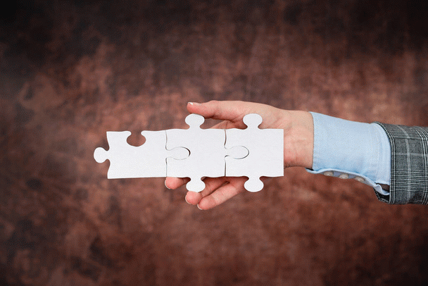 عکس مربوط به مطالب آموزشی که نکته‌ها، تکنیک‌ها، ترفندها و تجربه ها را ارائه می کند